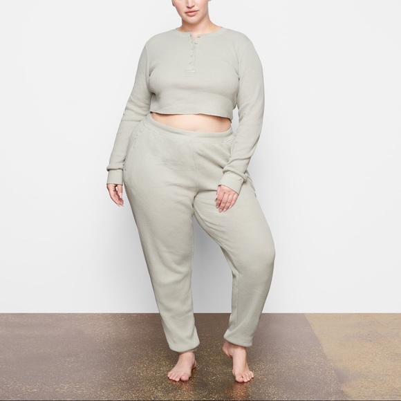 SKIMS WAFFLE JOGGER in Talc - Picture 2 of 9